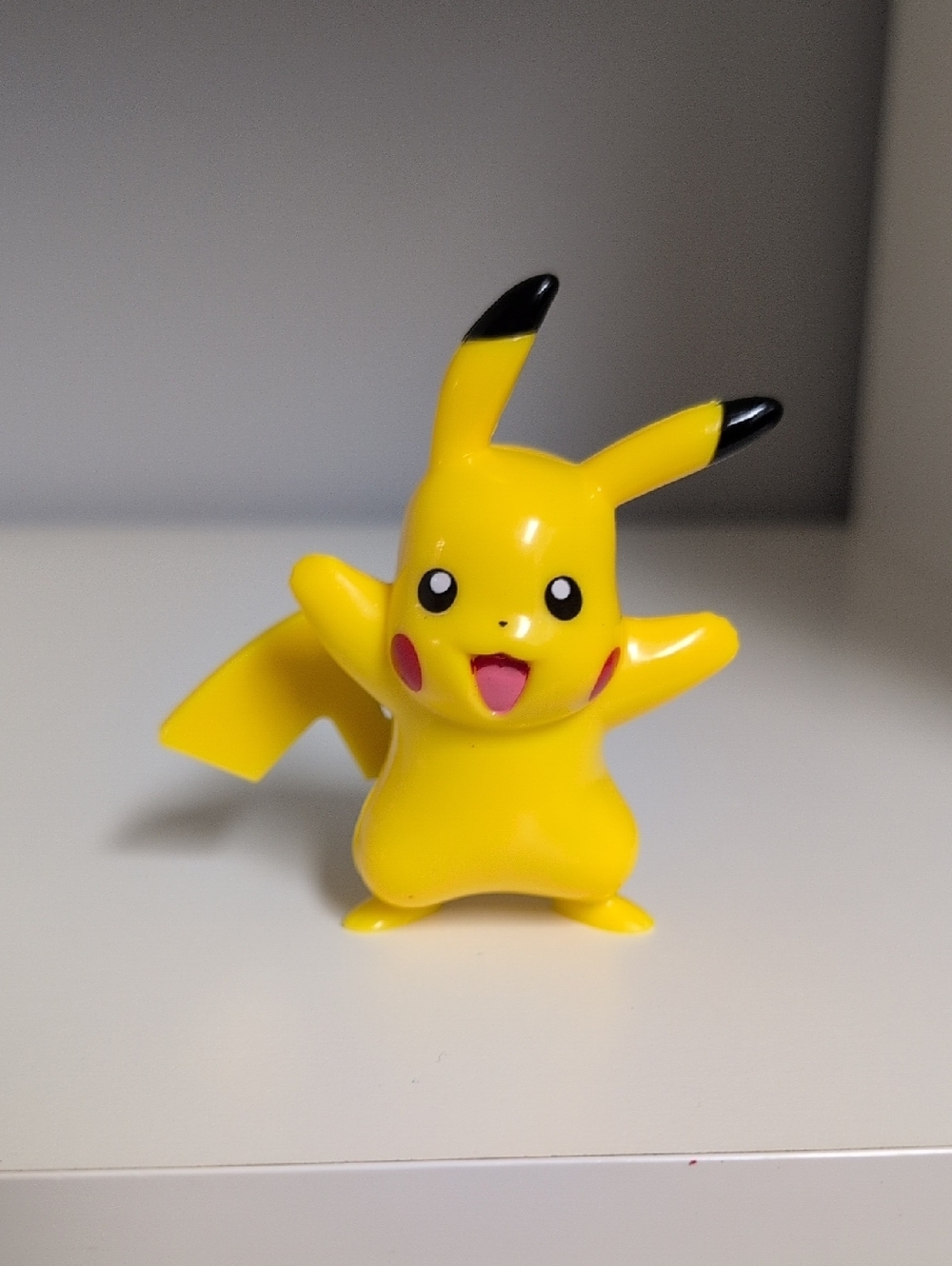 💜2/$20💜 Pokemon Pikachu 2013 Nintendo Light Up Figure, 3.5"